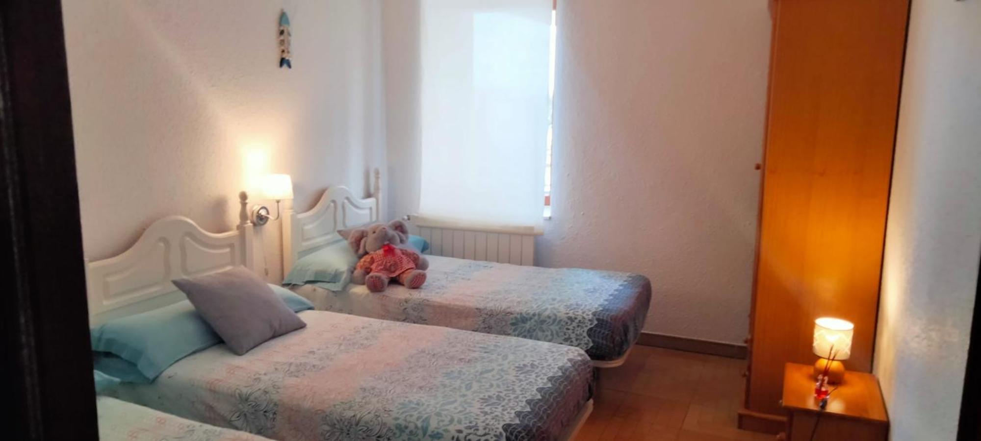 Apartamentos Turisticos El Ponton 阿内罗 外观 照片