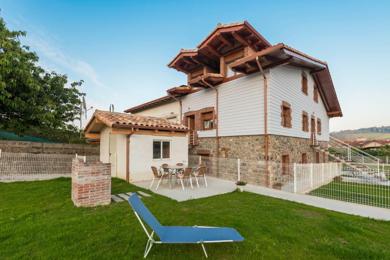 Apartamentos Turisticos El Ponton 阿内罗 外观 照片