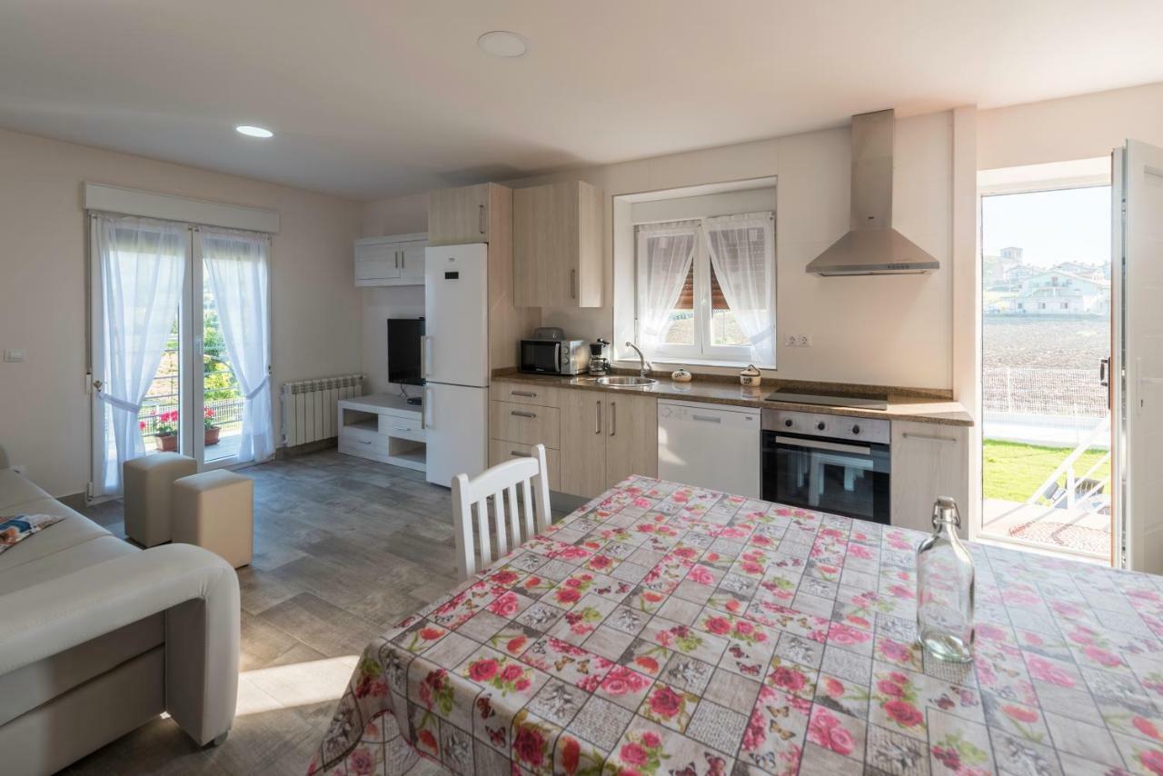 Apartamentos Turisticos El Ponton 阿内罗 外观 照片