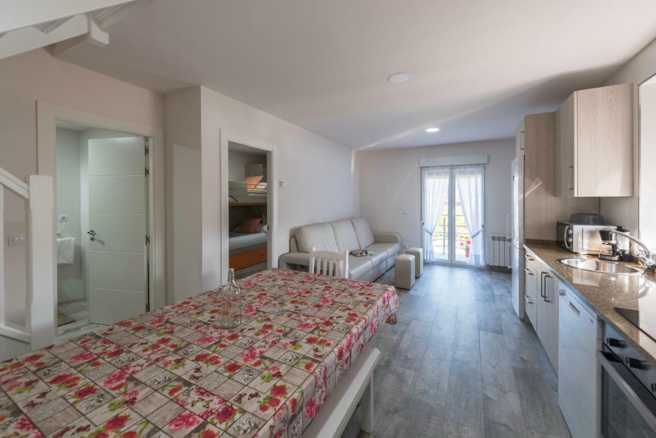 Apartamentos Turisticos El Ponton 阿内罗 外观 照片